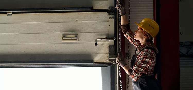 Addressing Common Garage Door Stoppage Issues in Federal Way, WA